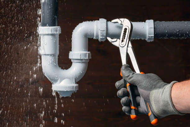 Professional Gas Line Repair technician working in Orangeville, IL